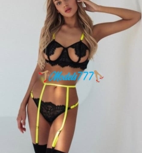Julie_3156