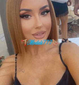 Arrianna_3362