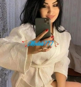 Adaline_5778
