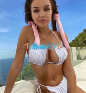 Lana_7424