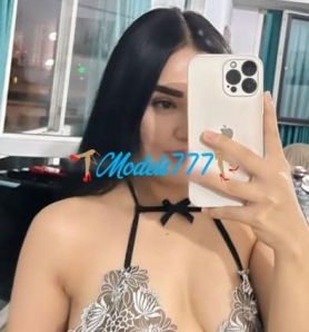 Adriana_7758