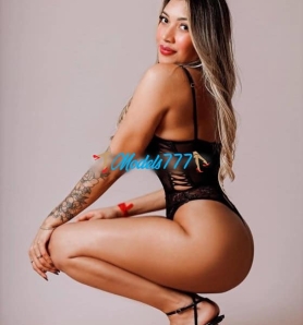 Angelina_4420